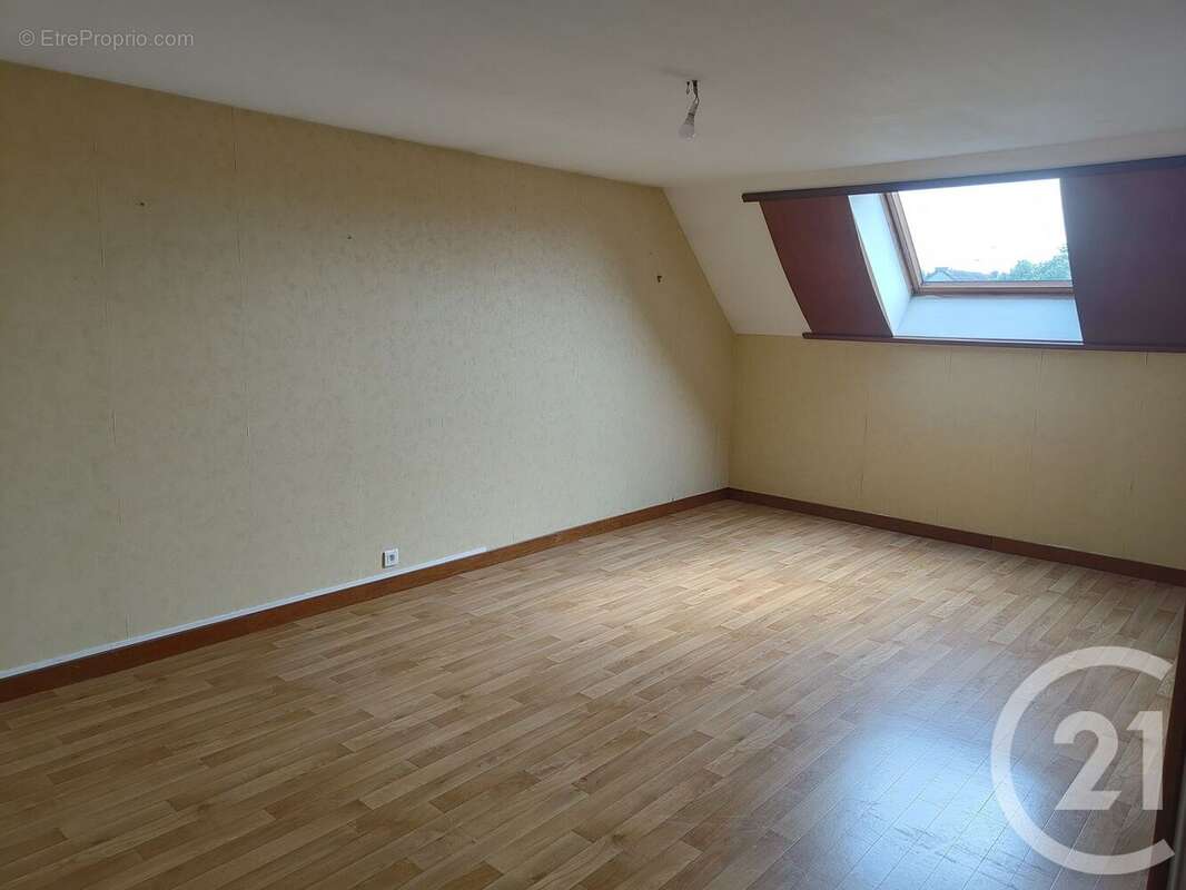 Maison à COSNE-COURS-SUR-LOIRE