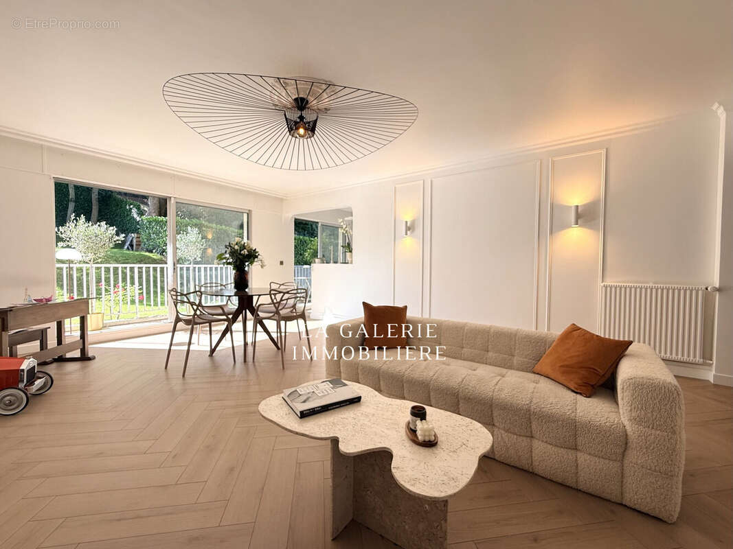 Appartement à NANTERRE