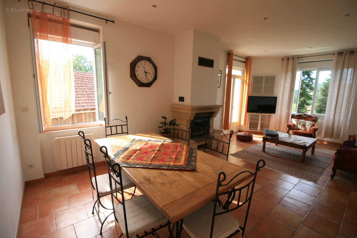 Maison en pierre avec grange - photo 6