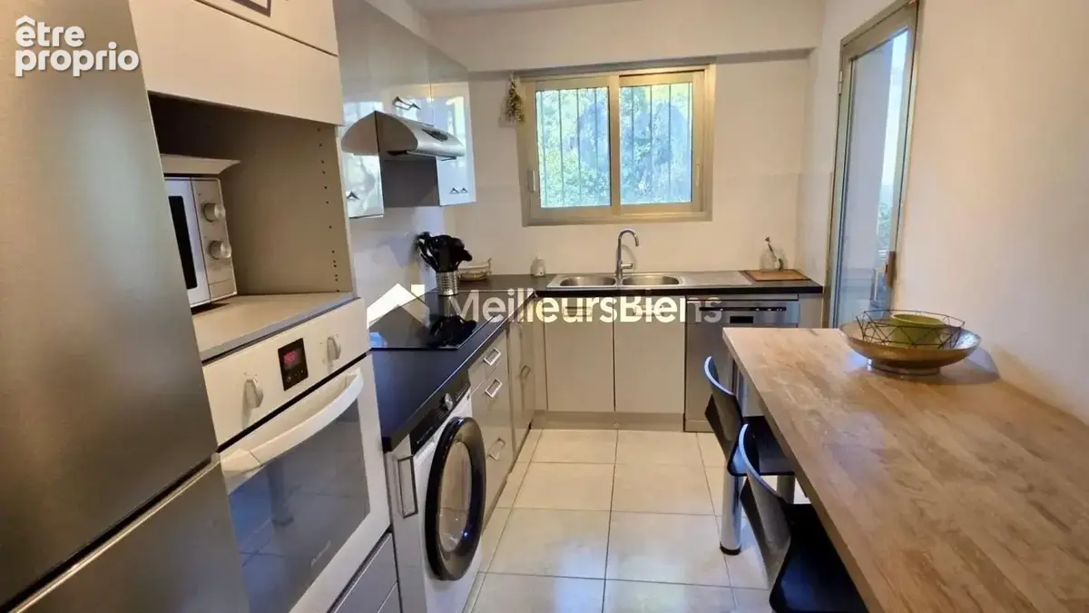 Cannes  : Grand 3 pièces de 98 m2, avec terrasse, garage et piscine - photo 17