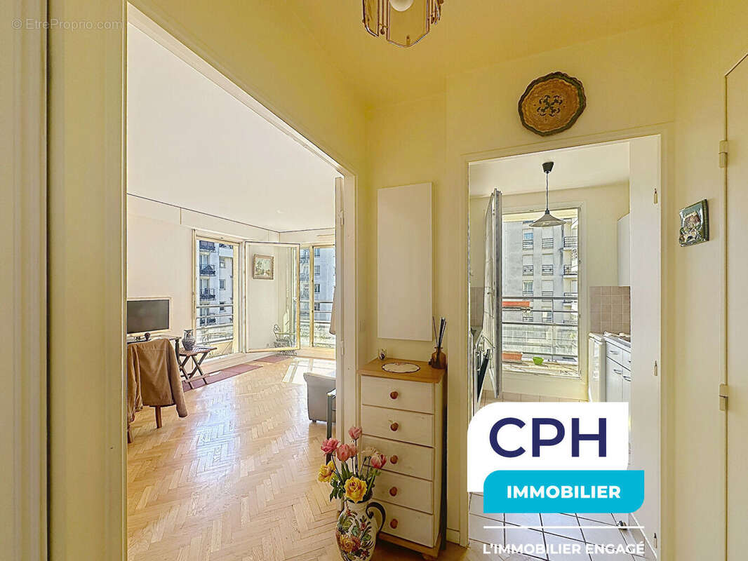 Appartement à PARIS-19E