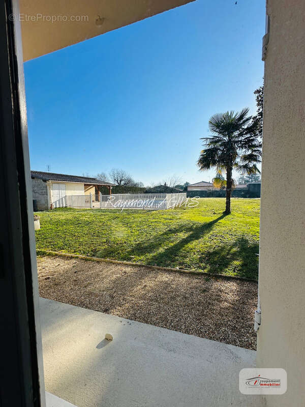 Charmante maison familiale de 4 chambres avec piscine et jardin arboré - photo 9