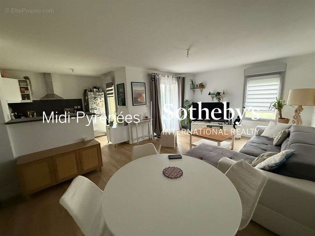 Appartement à AUCAMVILLE