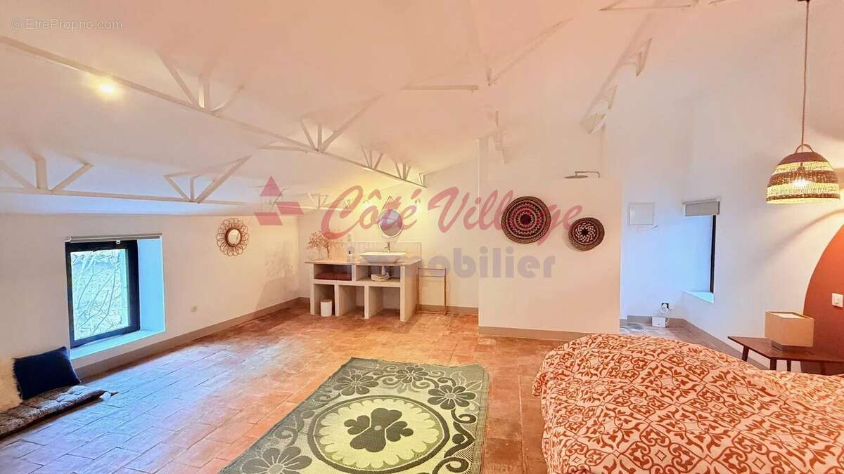 Appartement à SALLES-D'AUDE