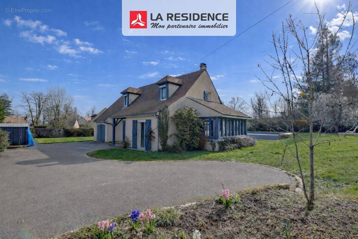 Maison à MONTFORT-L'AMAURY