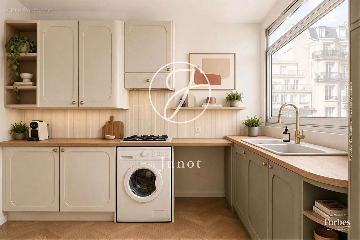 Appartement à PARIS-16E