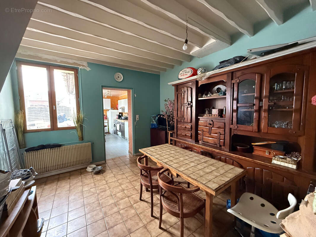 Maison à NEUILLY-EN-THELLE