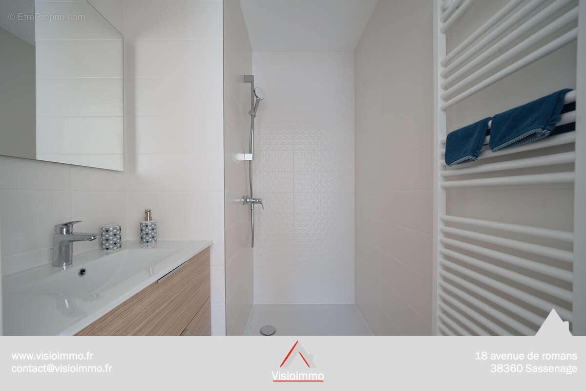 Appartement à SAINT-MARTIN-D'HERES