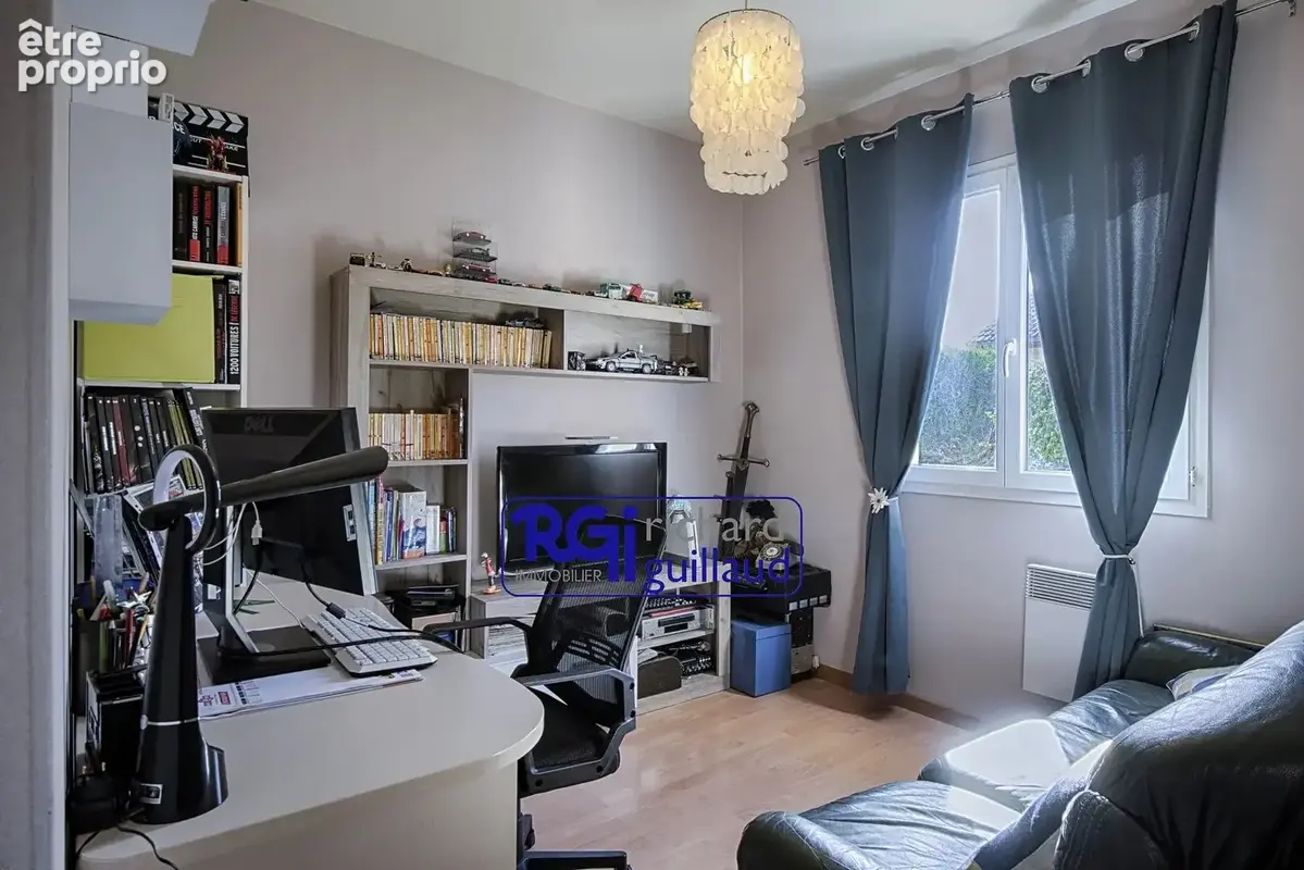 Maison plain-pied 133 m², 4 ch. Garage + Terrain clos de 1 065 m² - photo 14