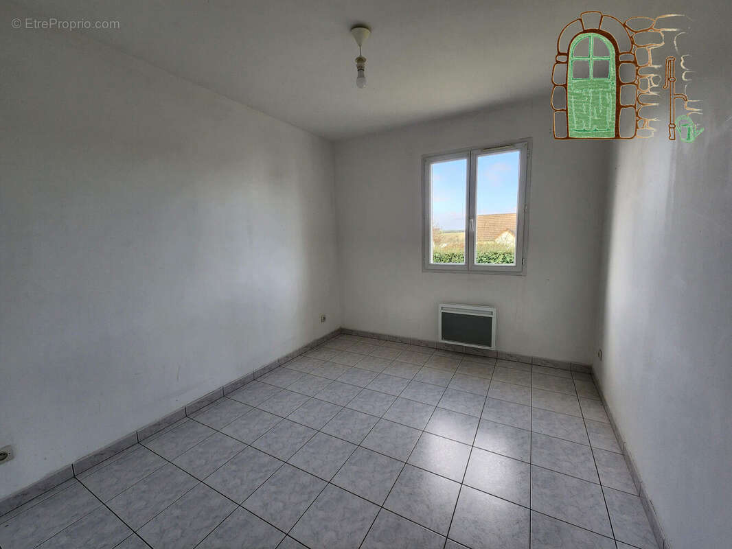 Maison 87 m² à Cormenon  - photo 7