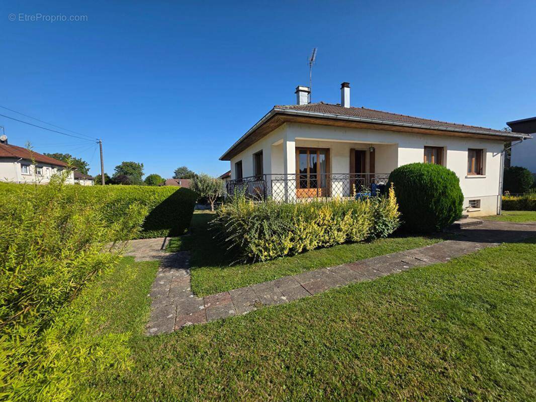 Maison à L&#039;ISLE-SUR-LE-DOUBS