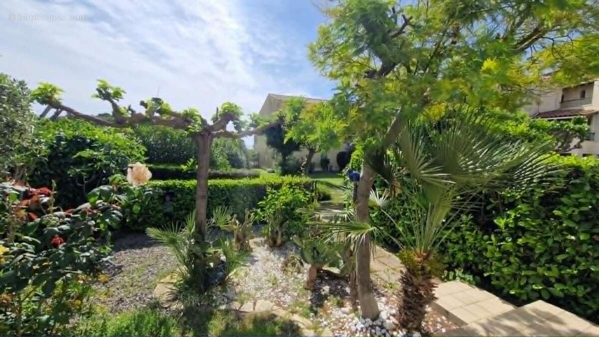Appartement à MEZE