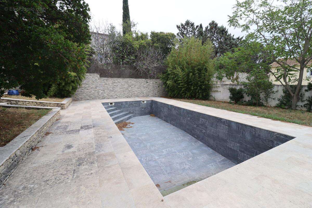 Maison à VEDENE