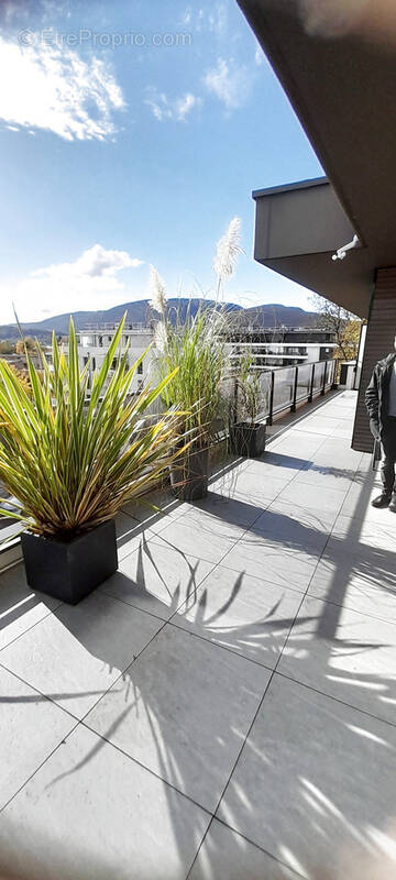 Appartement à VETRAZ-MONTHOUX