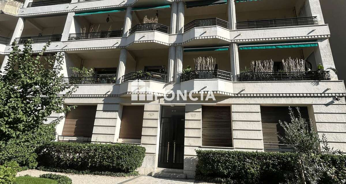 Appartement à MARSEILLE-8E