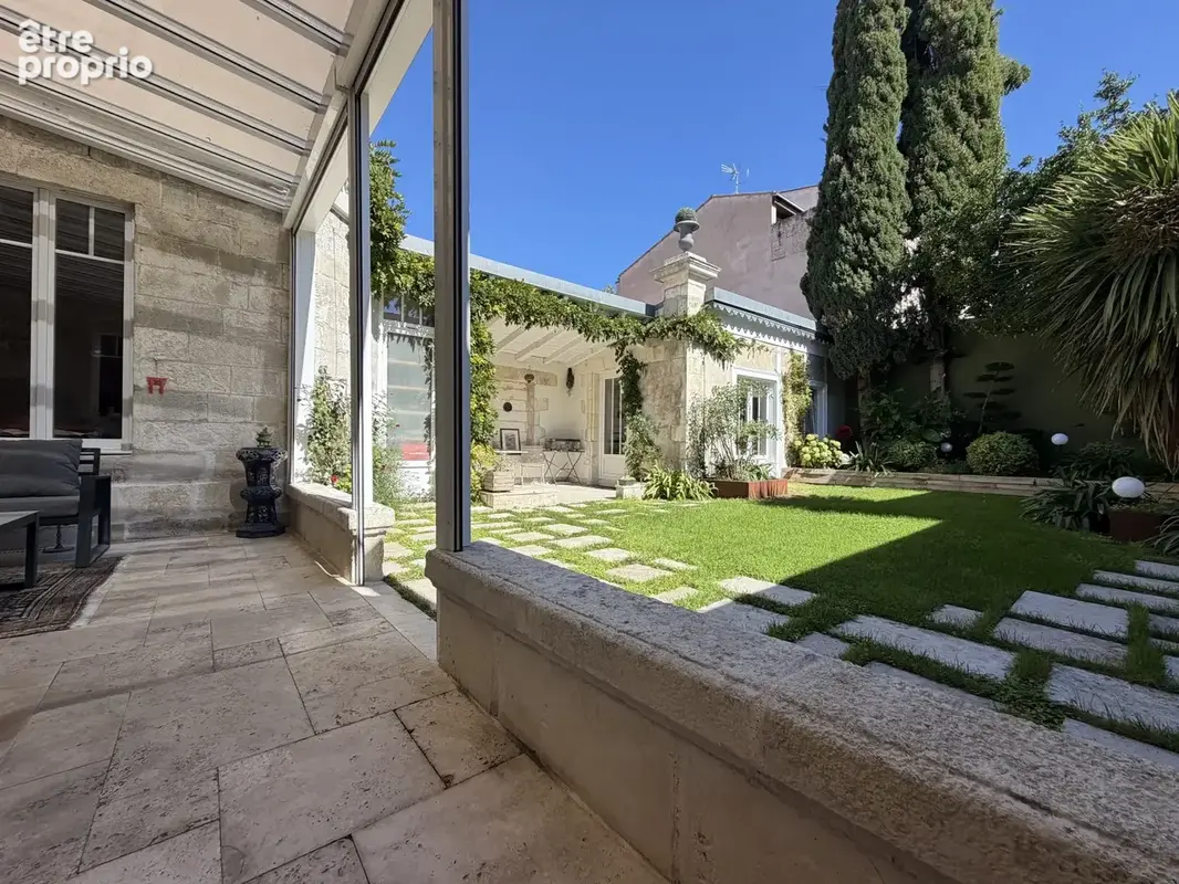 Maison 7 pièces 297 m² à vendre à La Rochelle (17000) - photo 2