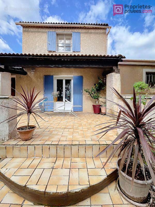 Maison à SAINT-MAXIMIN-LA-SAINTE-BAUME