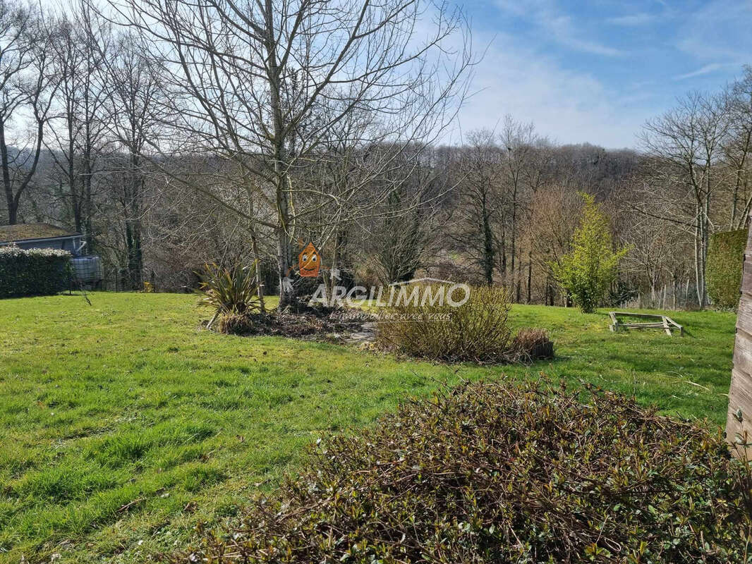 Maison à BESSE-SUR-BRAYE