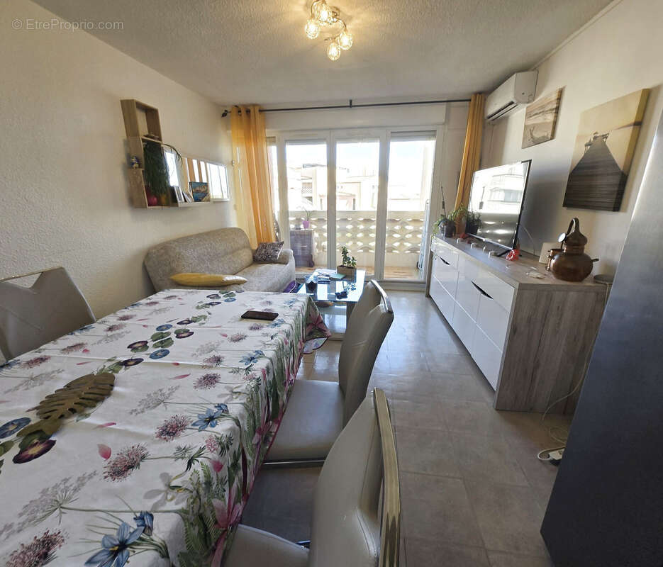 A vendre appartement F2 place de parking - photo 4
