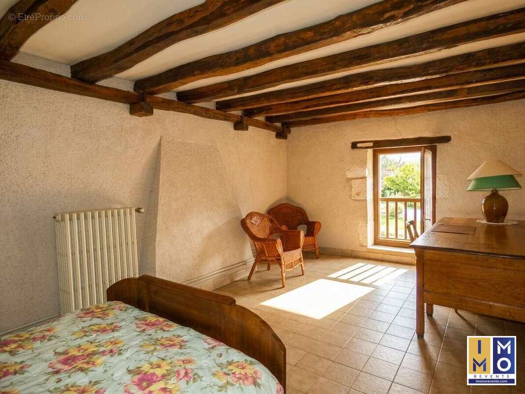 Maison à AZY