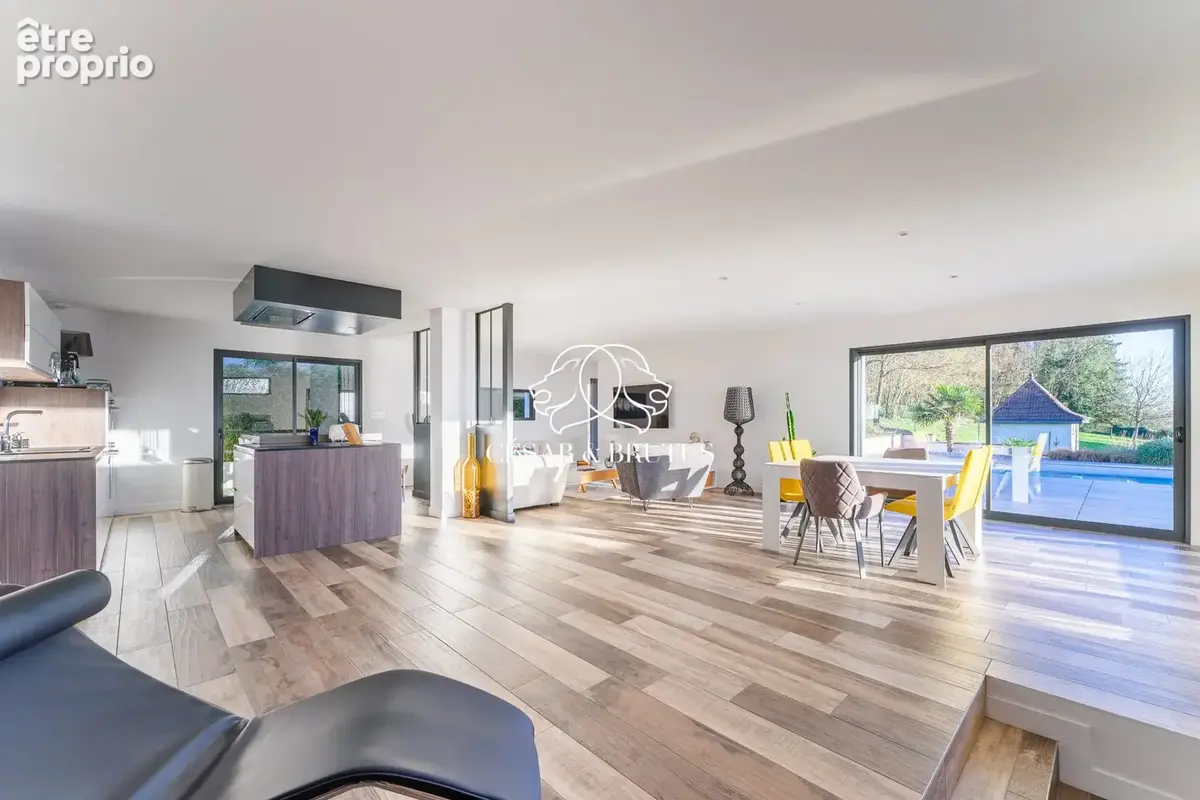 Maison 7 pièces 185 m² à vendre à Reyrieux (01600) - photo 9