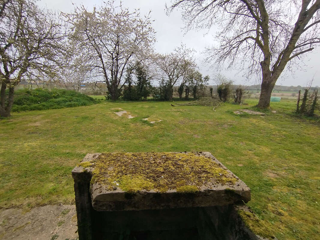 Maison à GREEZ-SUR-ROC