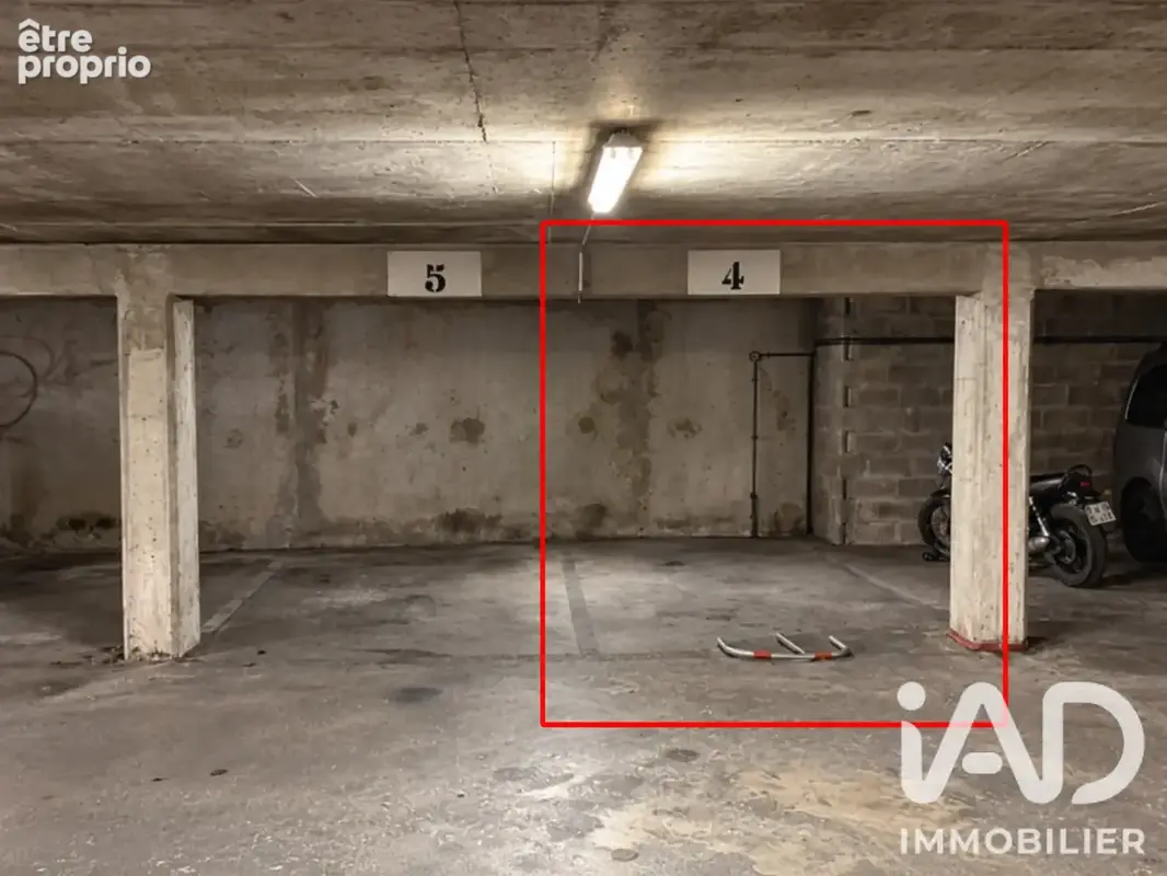 Photo 1 - Parking à PARIS-19E