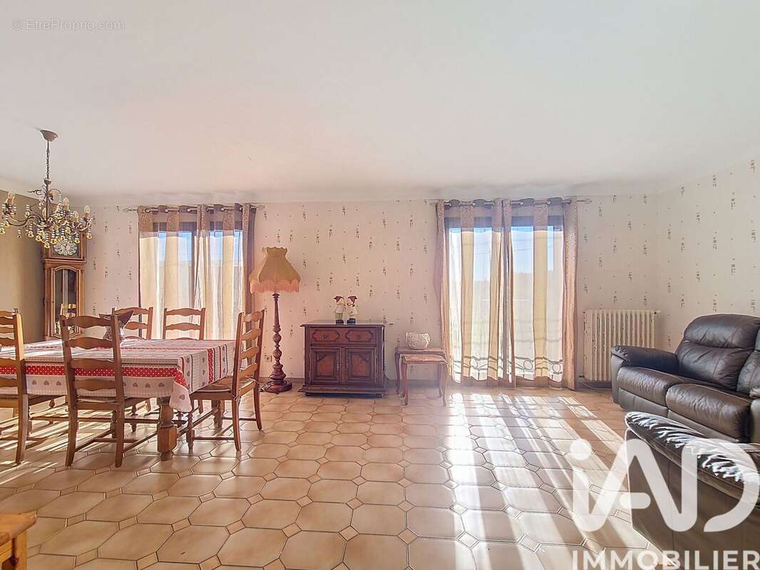 Photo 2 - Maison à SAINT-CHELY-D&#039;APCHER