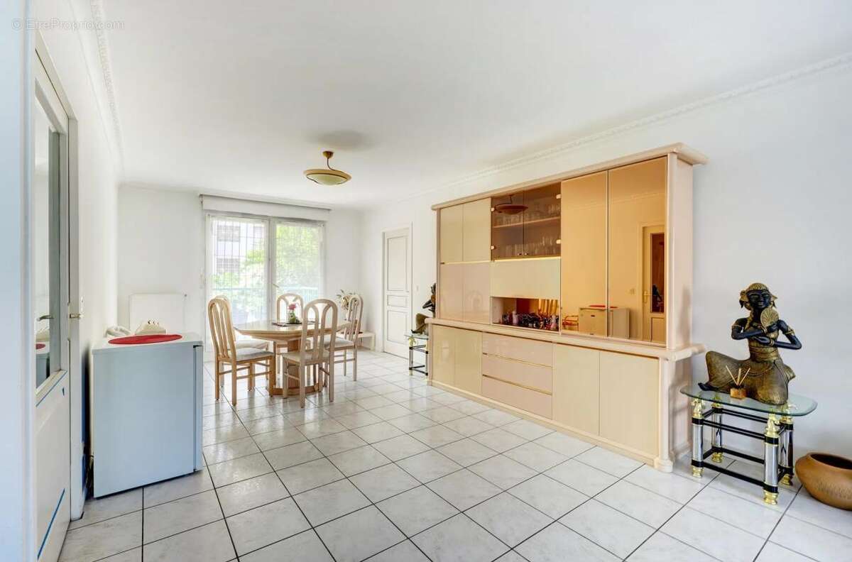 Appartement à TASSIN-LA-DEMI-LUNE