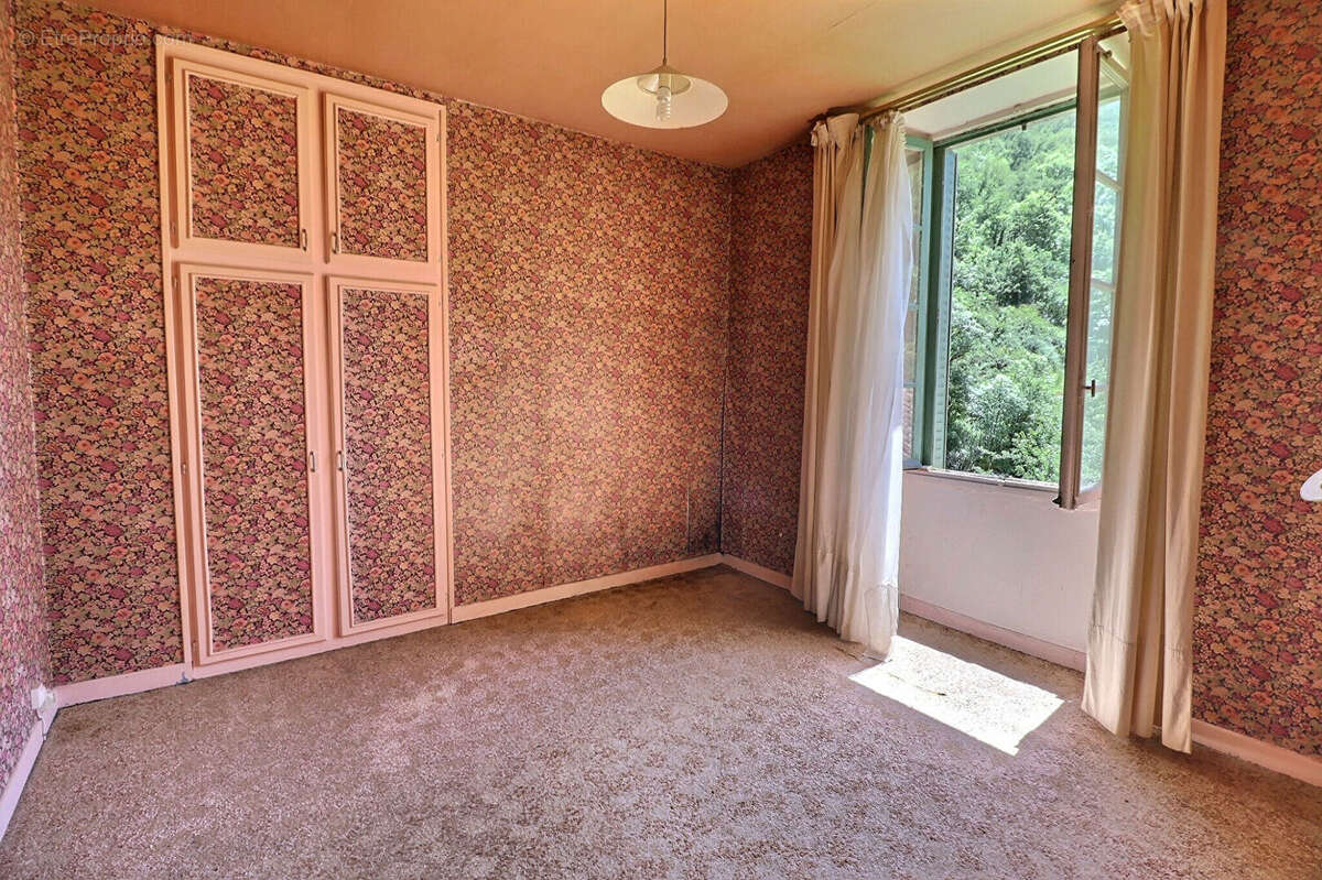 Maison à VILLEFRANCHE-DE-ROUERGUE
