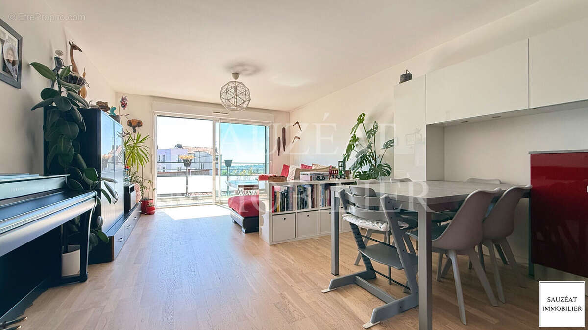Appartement à BAGNEUX