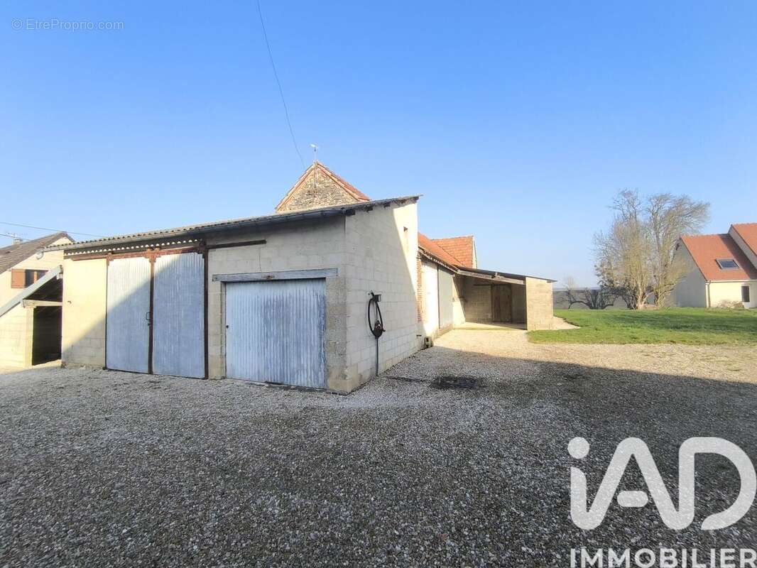 Maison 203 m² à Broussy-Le-Grand  - photo 7