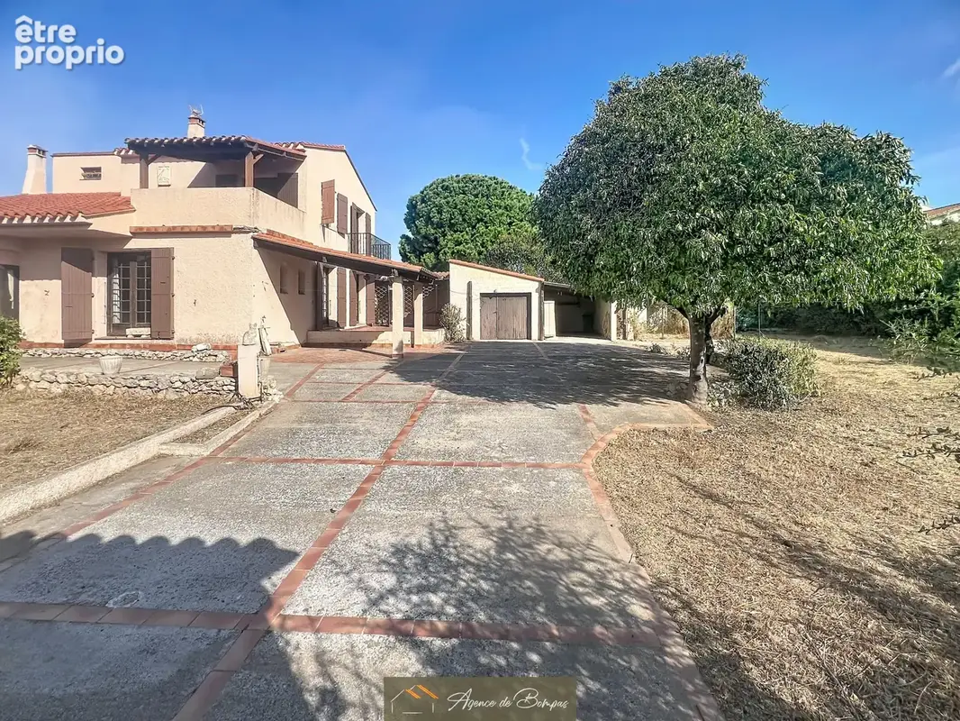 - villa 4 faces 182 m2 hbts -appart t2 33 m2   - jardin - - photo 5