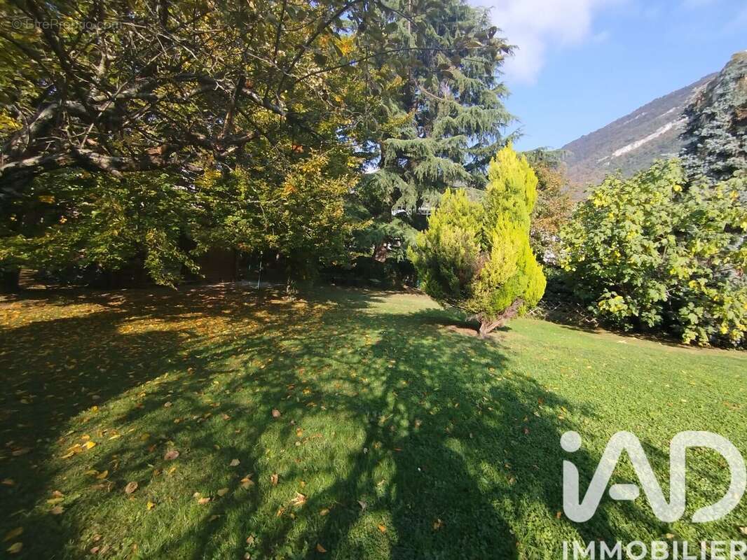 Photo 3 - Terrain à CHALLES-LES-EAUX