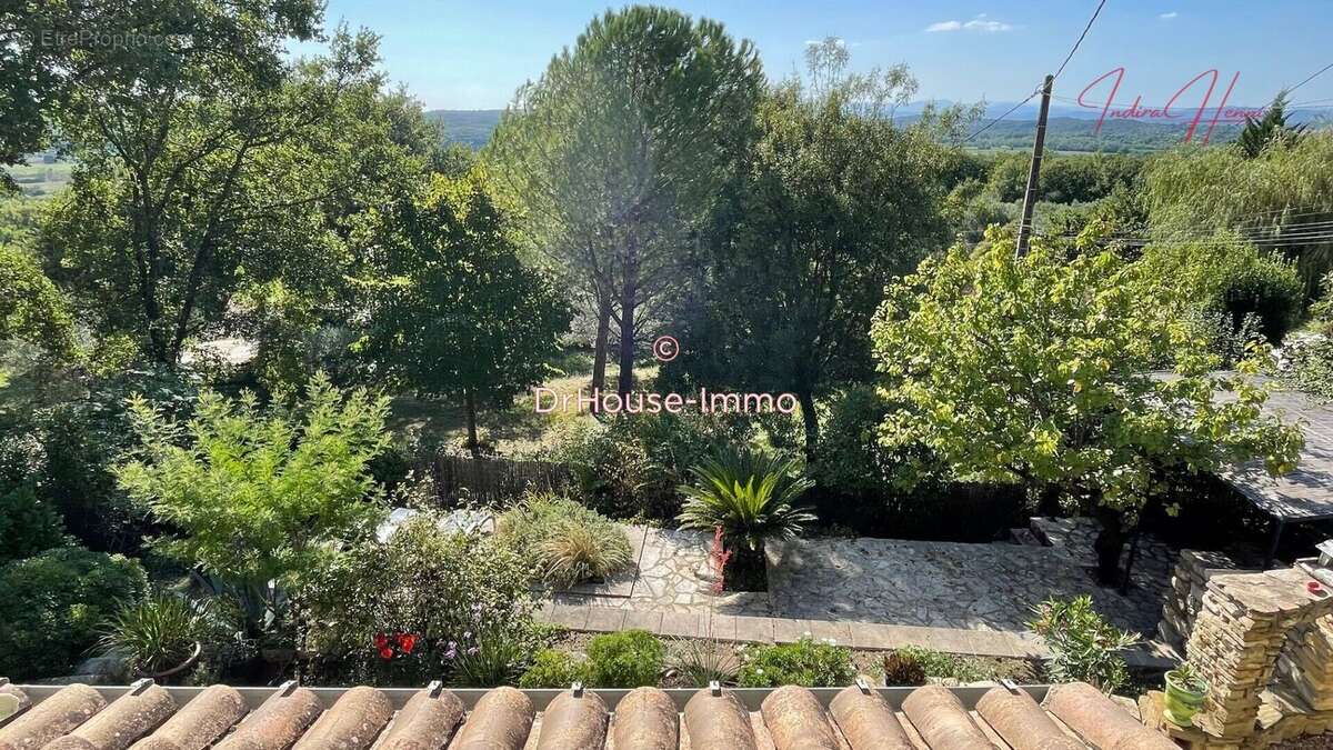 Maison à VEZENOBRES