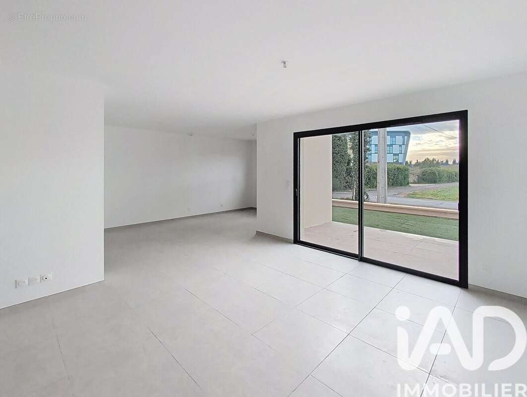 Photo 4 - Maison à SORGUES