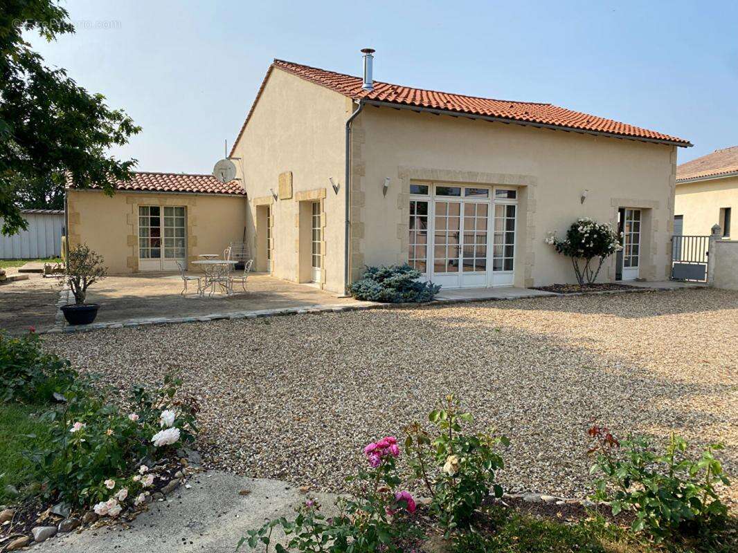 Maison à SAINT-MARTIN-DE-GURSON