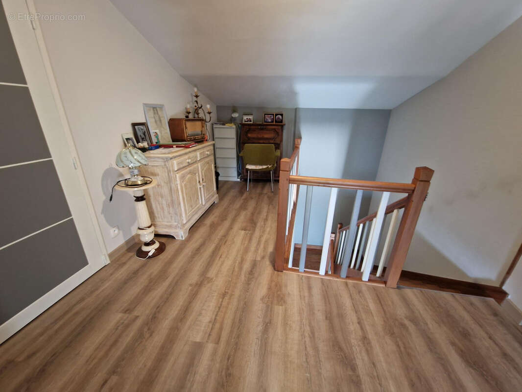 Maison à SAINT-GEORGES-DES-AGOUTS