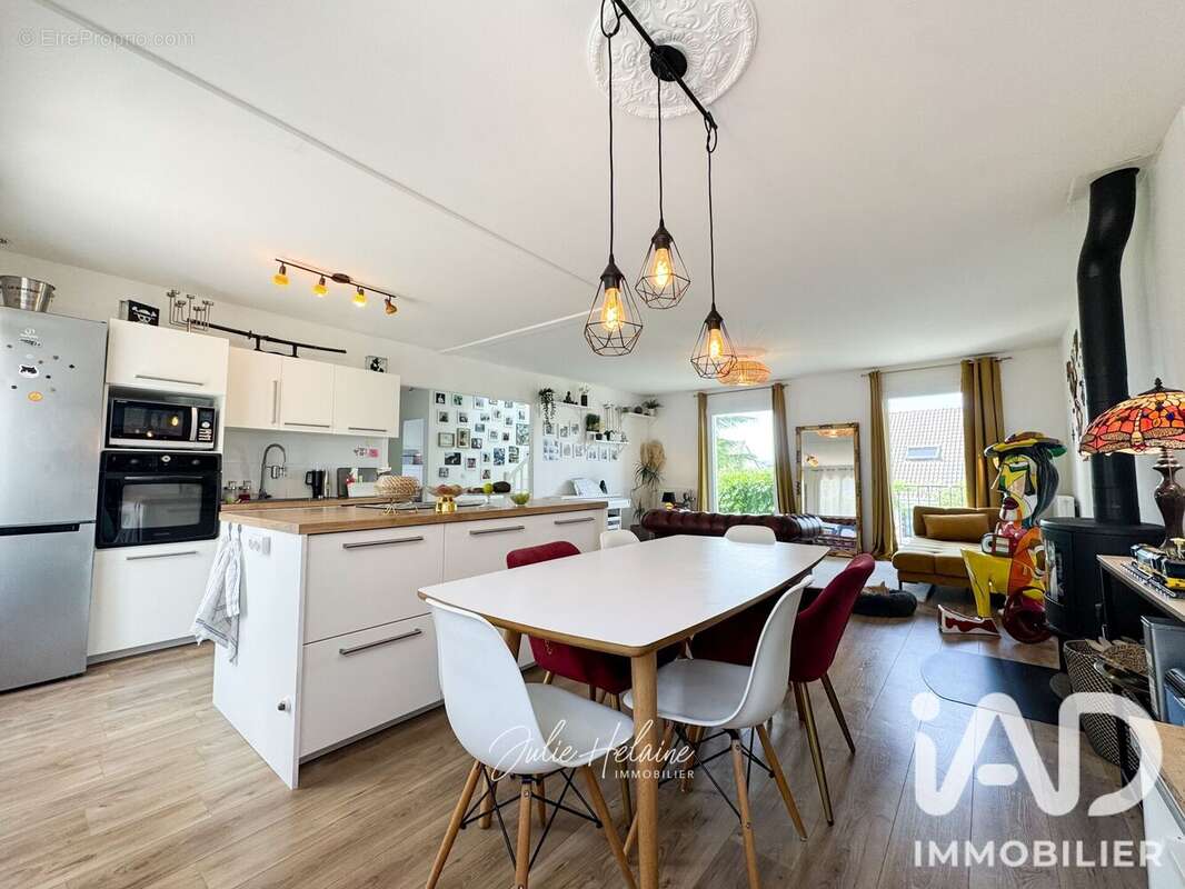 Maison 120 m² à Beynes  - photo 2