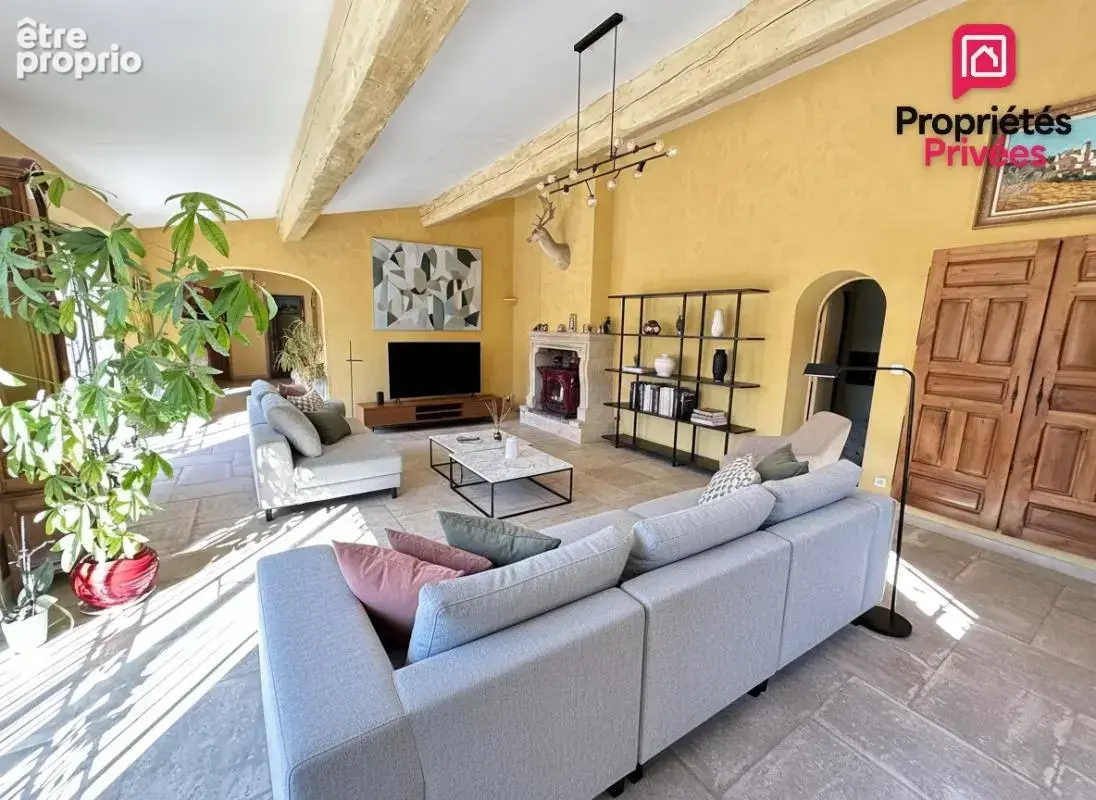 Maison de plain pied à Saint Chamas avec piscine - photo 6