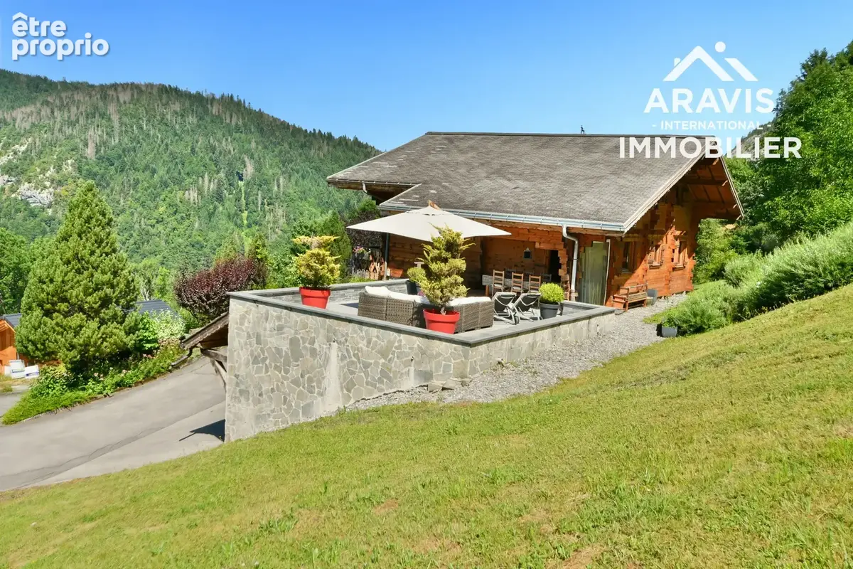 Chalet en madrier offre un cadre de vie et vue exceptionnel! - photo 4