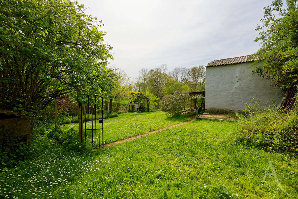 Maison à ROCHESERVIERE