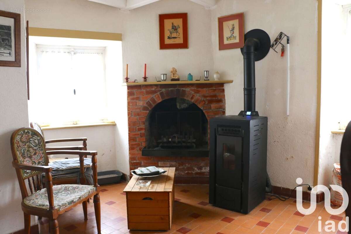 Photo 8 - Maison à SAINT-BONNET-LE-CHASTEL