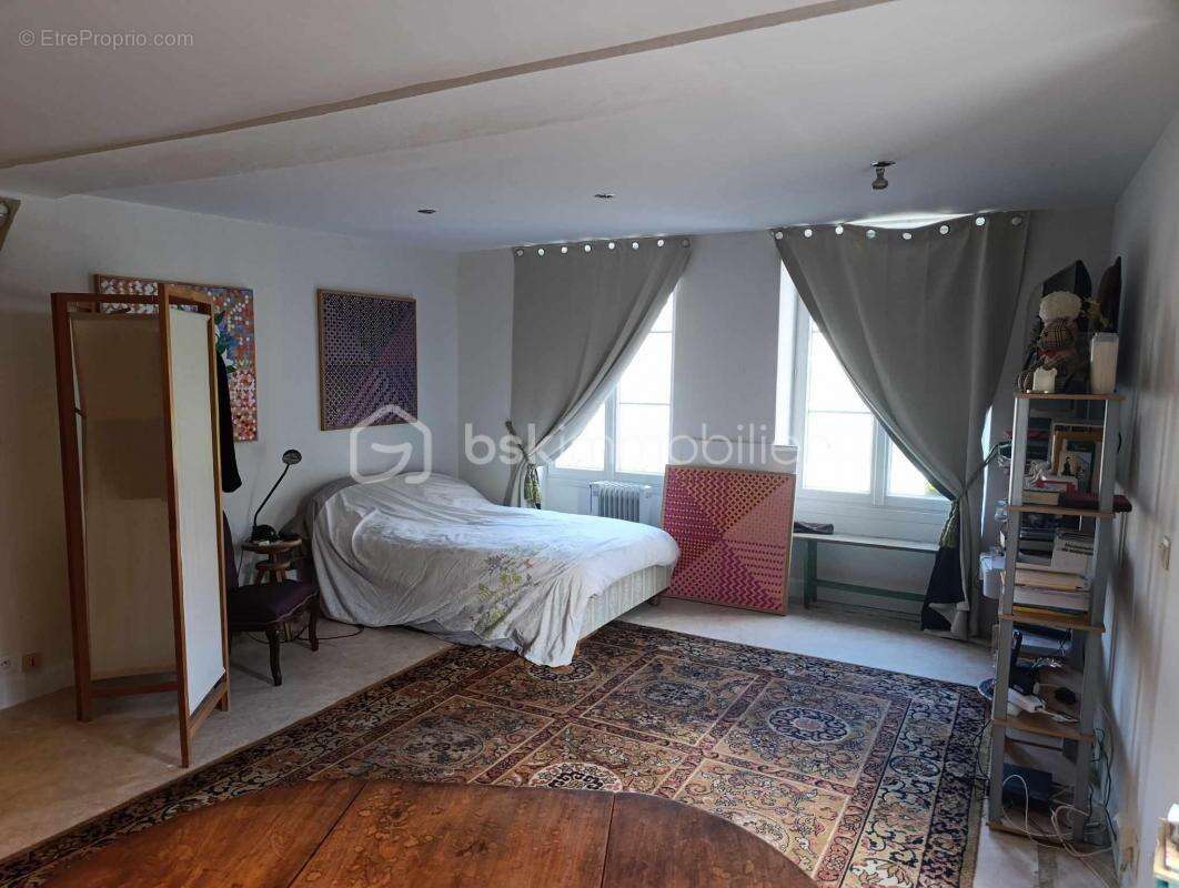 Appartement à NONANT-LE-PIN