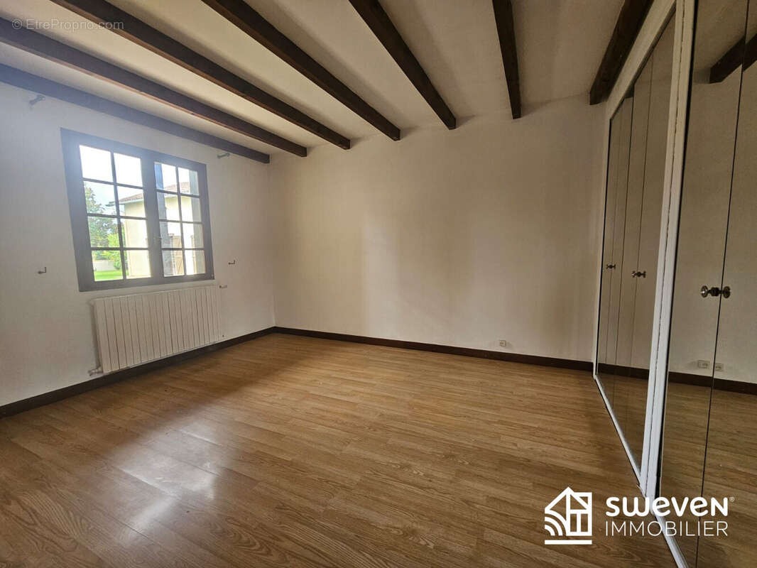 chambre 3 - Maison à BOULOGNE-SUR-GESSE