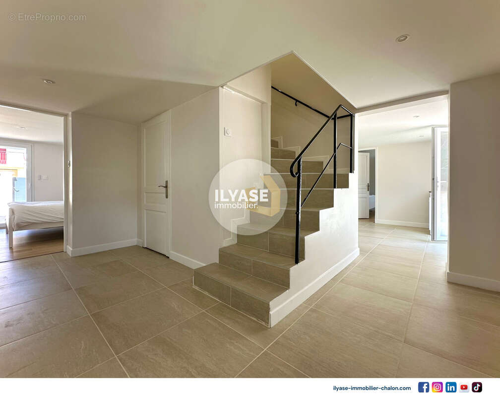 Maison de ville 182 m2  5 CH  705 m2  Piscine - photo 21
