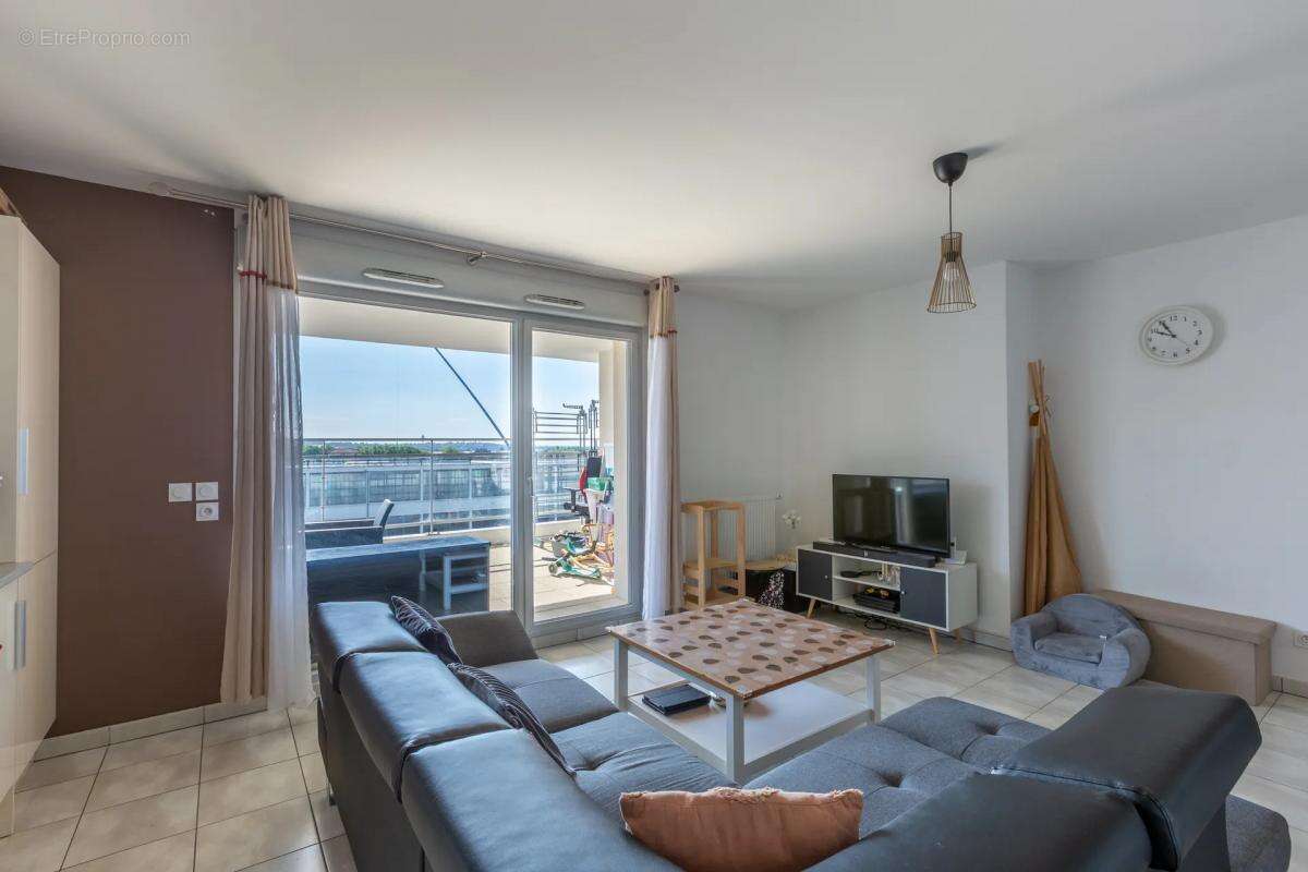 Appartement à VAULX-EN-VELIN