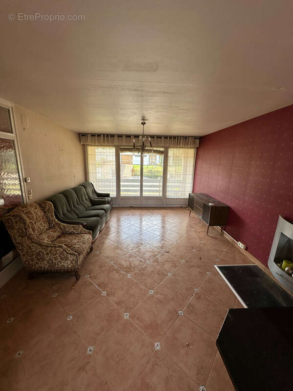 Maison F6 de 158m2 sur un terrain de 6 ares - photo 6