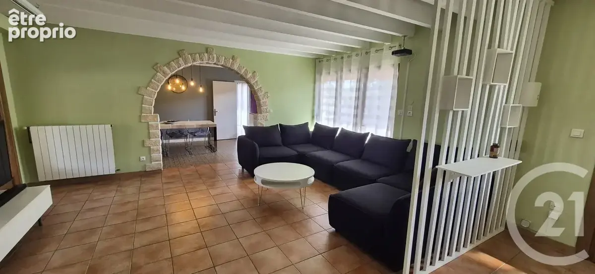 Maison 6 pièces 163 m² à vendre à La Frette (71440) - photo 2
