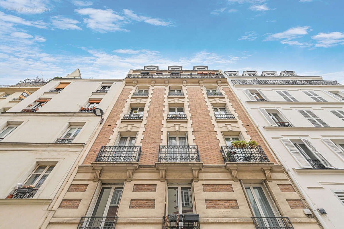 Appartement à PARIS-18E